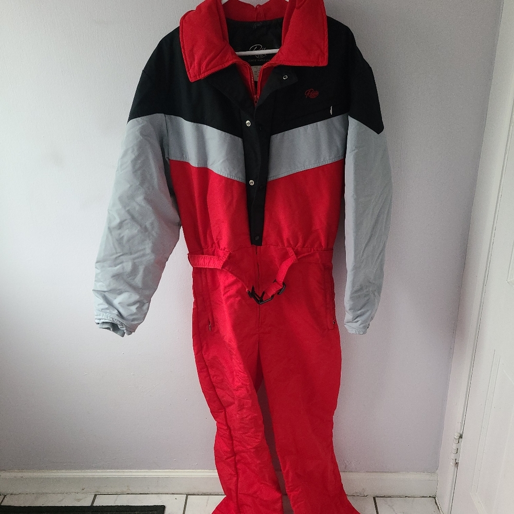 Vintage Men's Roffe Skiwear Foster Red Grey & Black Snowsuit 3M Thinsulate Large